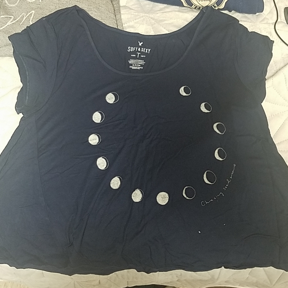 American Eagle shirt